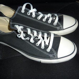 Converse All-Star OX Black Shoe Pair X9166 SIZE 14 MEN / 16 WOMEN